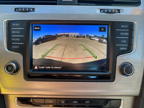 2017 Volkswagen Golf TSI S