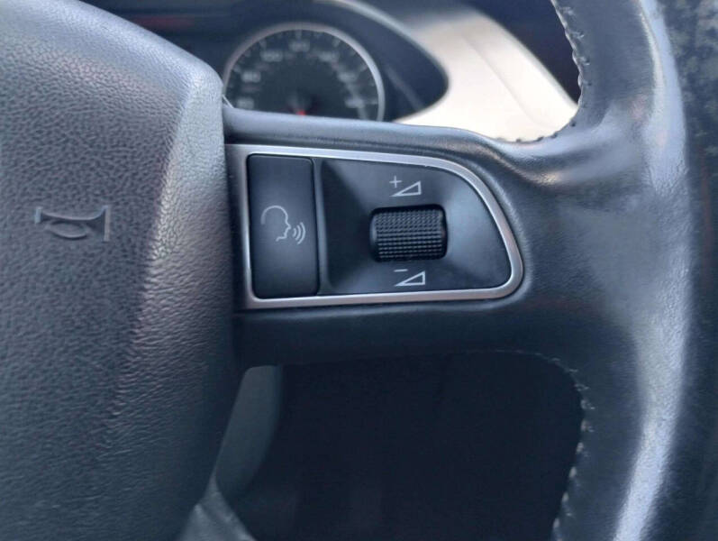 2010 Audi A4 2.0T quattro Premium