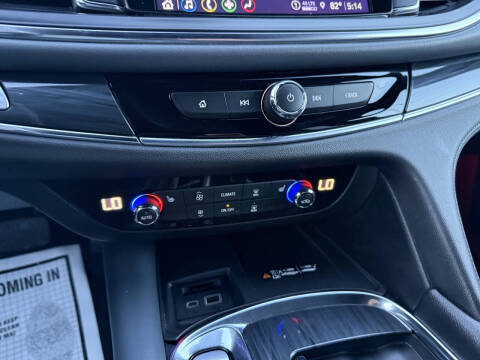 2022 Buick Enclave Essence