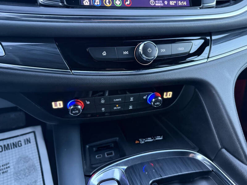 2022 Buick Enclave Essence