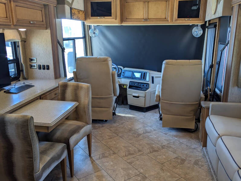 2016 Newmar Ventana LE 3725