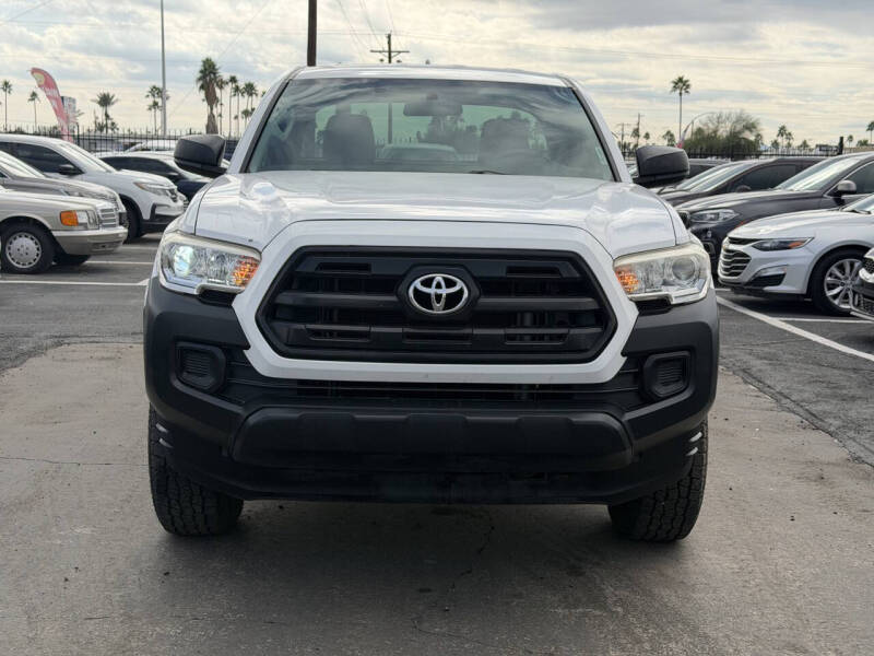 2017 Toyota Tacoma SR