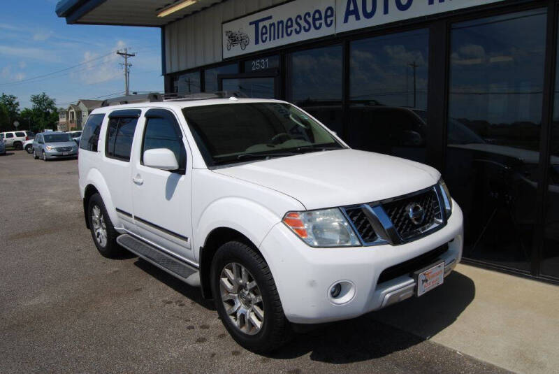 2010 Nissan Pathfinder LE