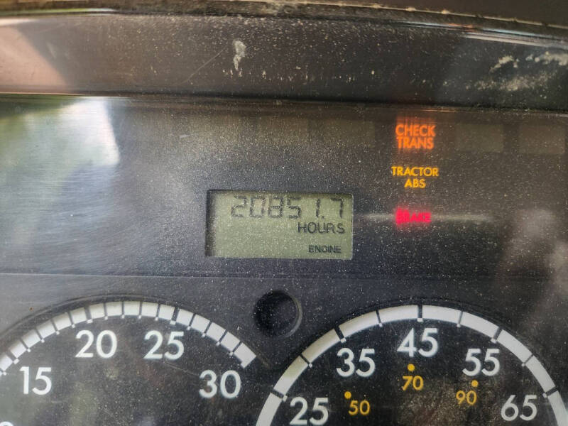 2006 Freightliner M2 106