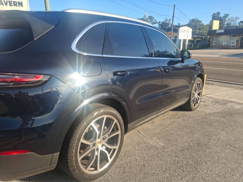 2019 Porsche Cayenne Base photo 12