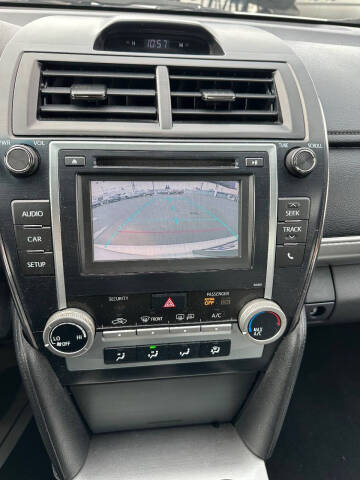 2014 Toyota Camry SE