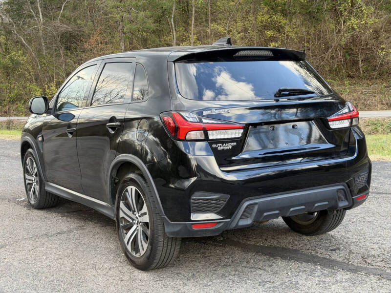 2020 Mitsubishi Outlander Sport ES's photo