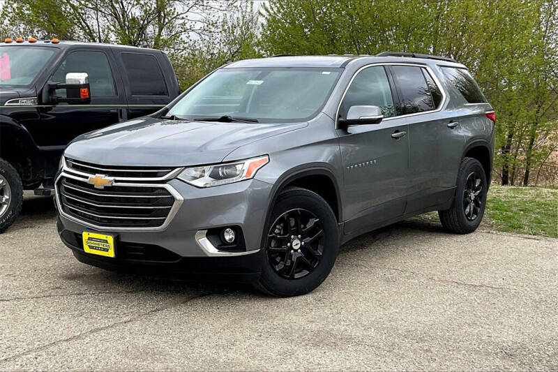 Used 2020 Chevrolet Traverse 3LT with VIN 1GNEVHKWXLJ195280 for sale in Montevideo, Minnesota