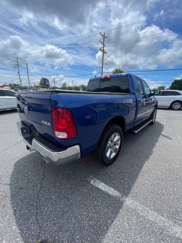 2017 RAM 1500 SLT