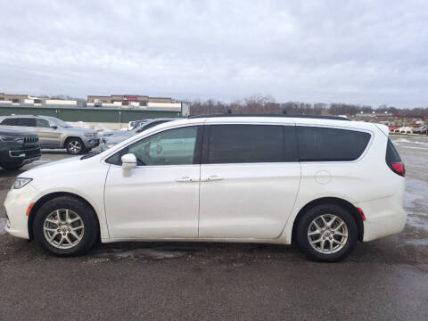 2022 Chrysler Pacifica Touring L