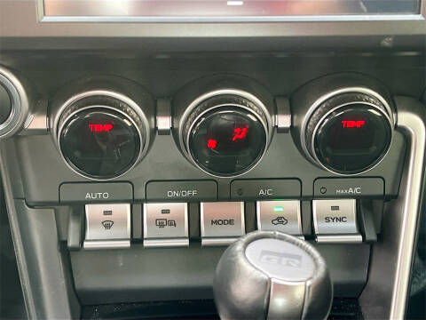 2025 Toyota GR86 Premium