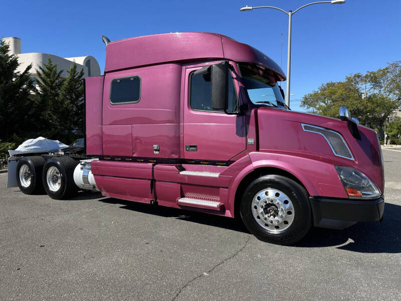 2014 Volvo VNL
