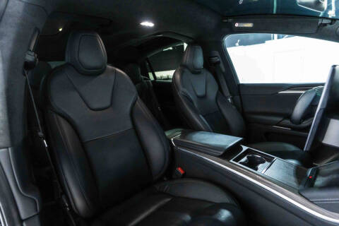 2023 Tesla Model X Standard Range