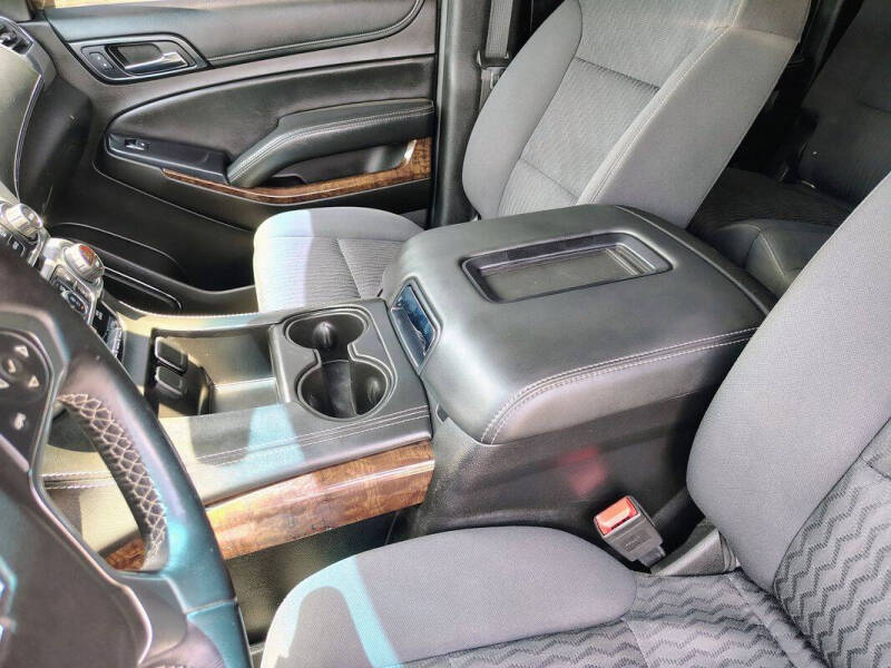 2018 Chevrolet Suburban LS