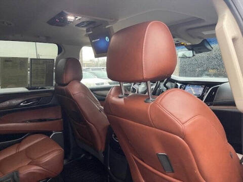 2018 Cadillac Escalade Premium Luxury