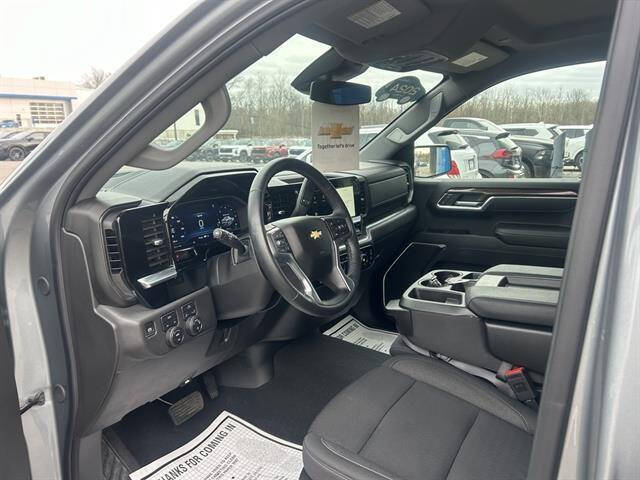 2024 Chevrolet Silverado 1500 LT