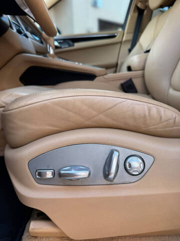 2016 Porsche Macan S