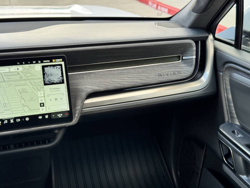 2022 Rivian R1S Launch Edition