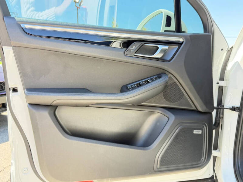 2021 Porsche Macan