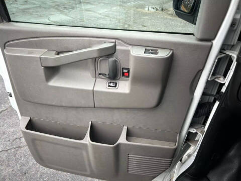 2018 GMC Savana 2500