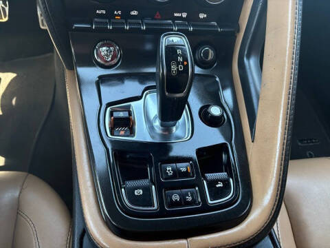 2014 Jaguar F-TYPE V8 S