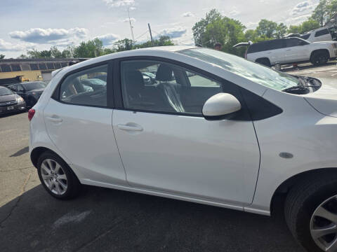 2011 Mazda MAZDA2 Touring