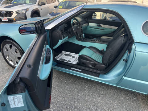 2002 Ford Thunderbird Deluxe