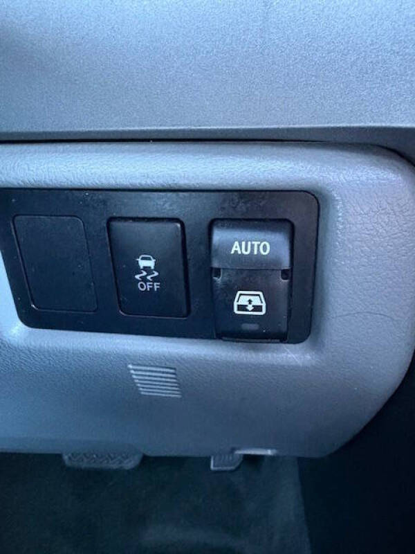 2012 Toyota Sequoia SR5