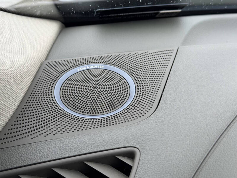 2011 Audi Q5 2.0T quattro Premium Plus