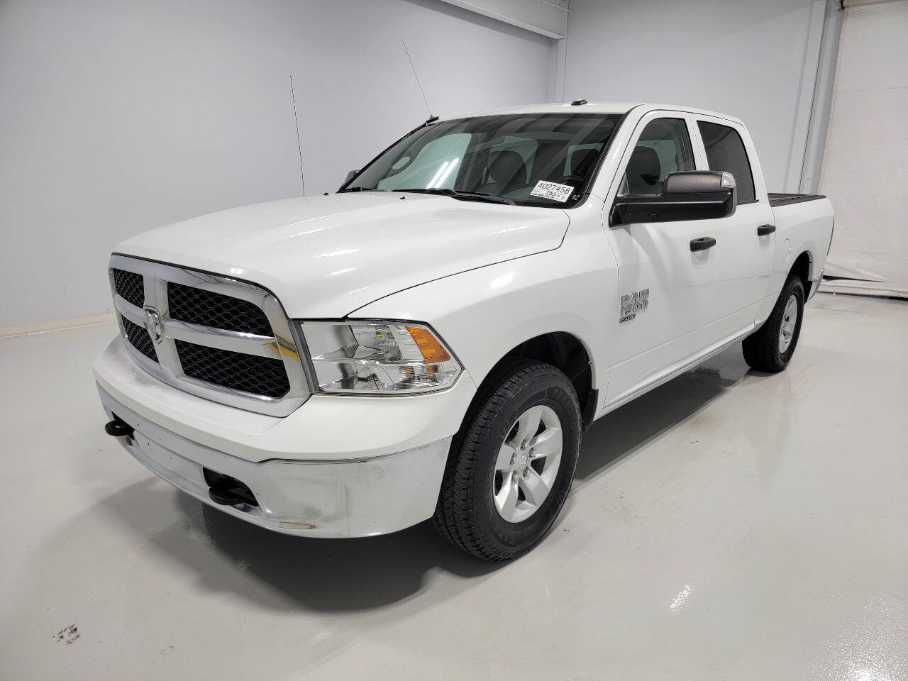 2022 RAM 1500 Classic Tradesman 4x4 4dr Crew Cab 5.5 ft. SB Pickup 
