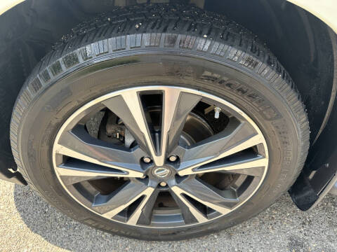 2018 Nissan Pathfinder S