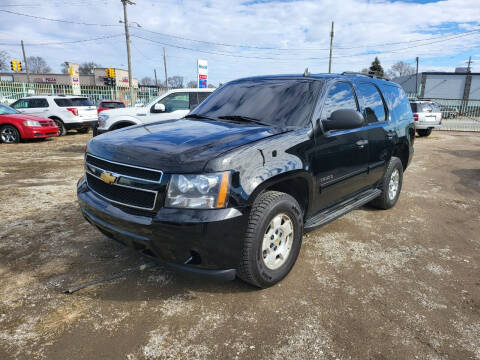 2013 Chevrolet Tahoe for sale at DEALER CONNECTED INC in Detroit MI