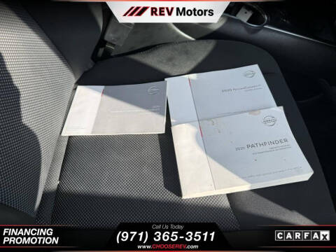 2020 Nissan Pathfinder SV