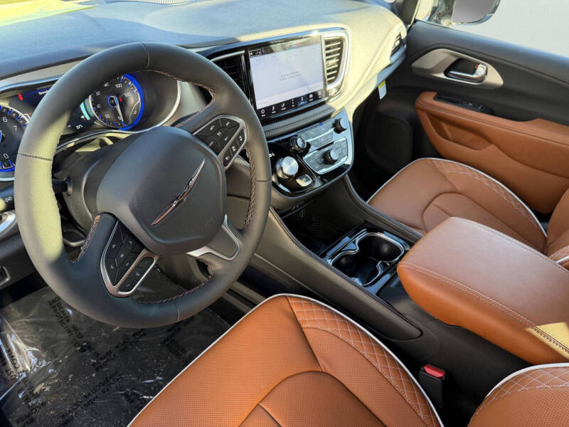 2026 Chrysler Pacifica Pinnacle