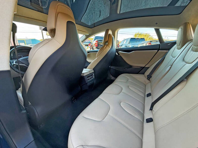 2017 Tesla Model S 75D