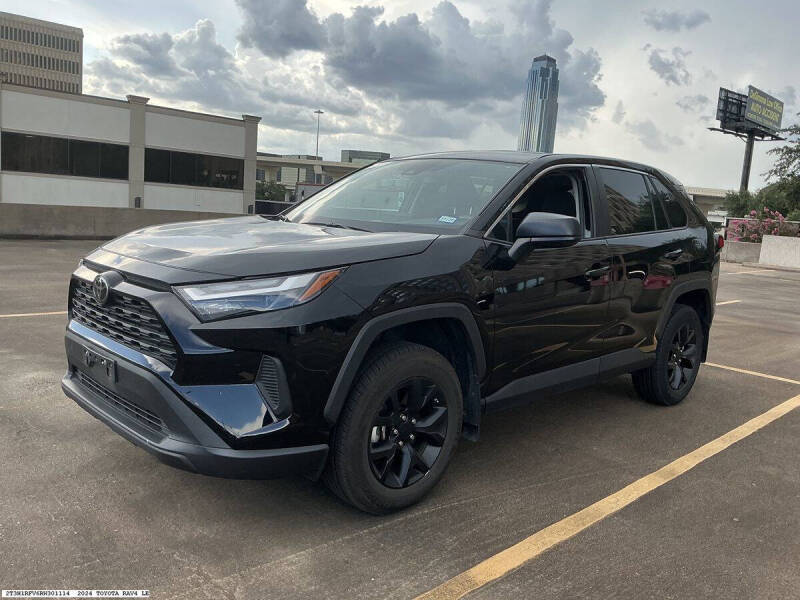 2024 Toyota RAV4 LE