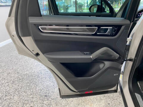 2020 Porsche Cayenne S