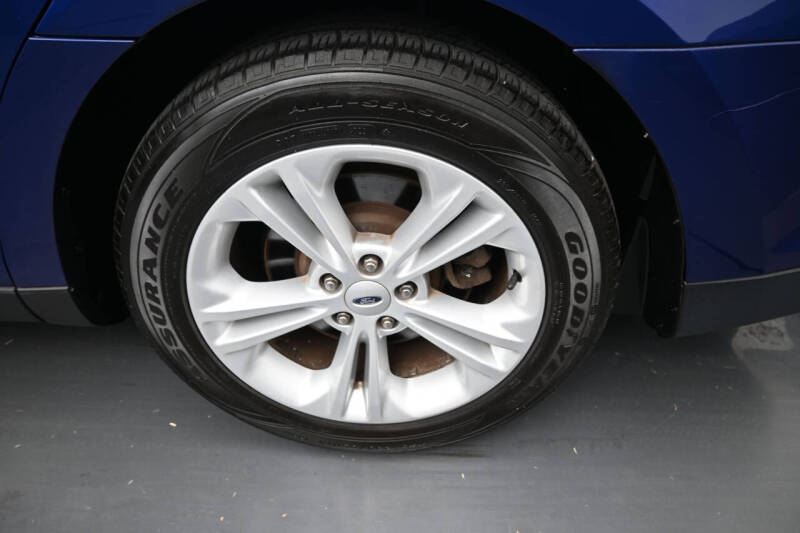 2015 Ford Taurus