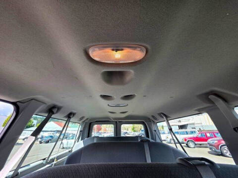 2011 Ford E-Series E-350 SD XLT