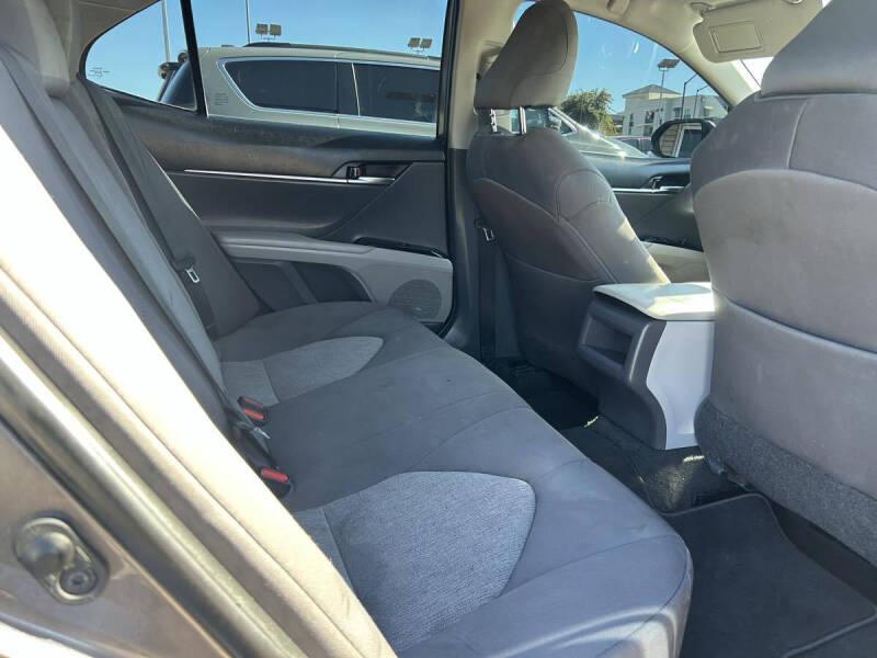 2019 Toyota Camry LE