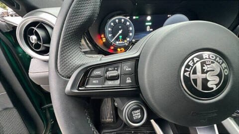 2024 Alfa Romeo Tonale Hybrid Ti