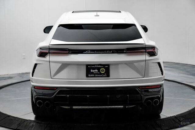 2022 Lamborghini Urus