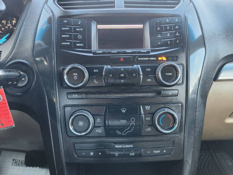 2016 Ford Explorer