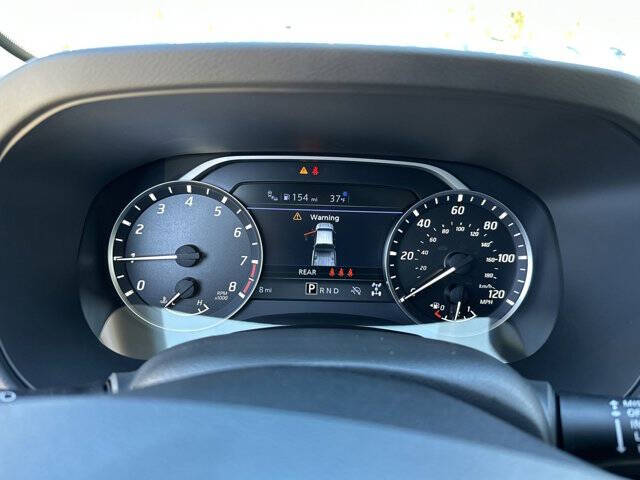 2025 Nissan Frontier SV