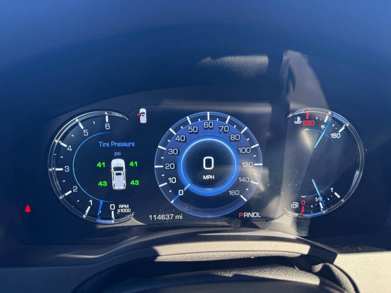 2017 Cadillac Escalade Luxury