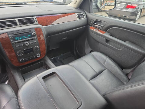 2012 Chevrolet Suburban LT