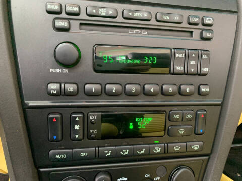 2002 Ford Thunderbird Deluxe