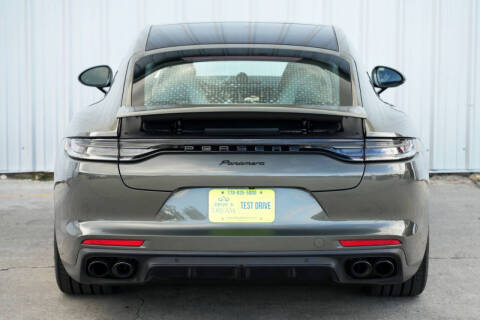 2022 Porsche Panamera Platinum Edition