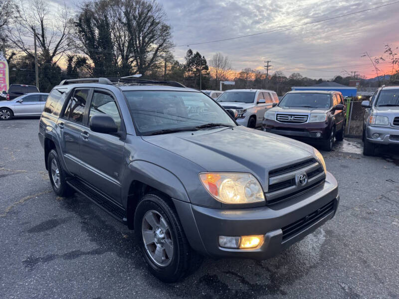 2004 Toyota 4Runner SR5's photo
