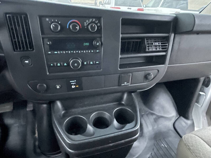 2015 GMC Savana 2500